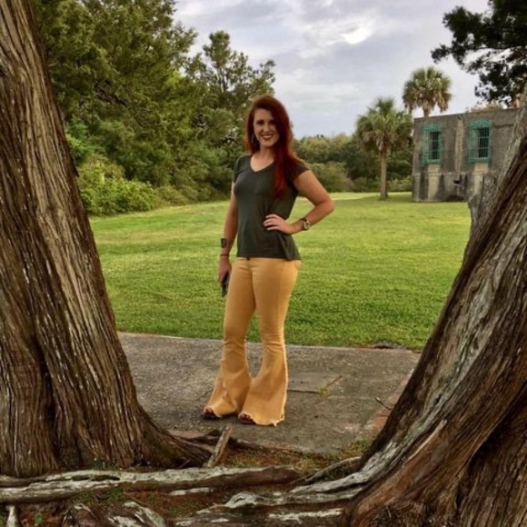 Meet your Posher, Amber - Picture 2 of 2